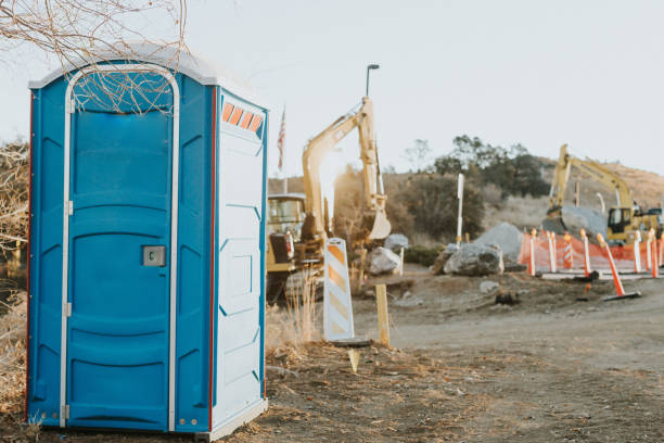 Best Luxury portable toilet rental  in Leisure City, FL